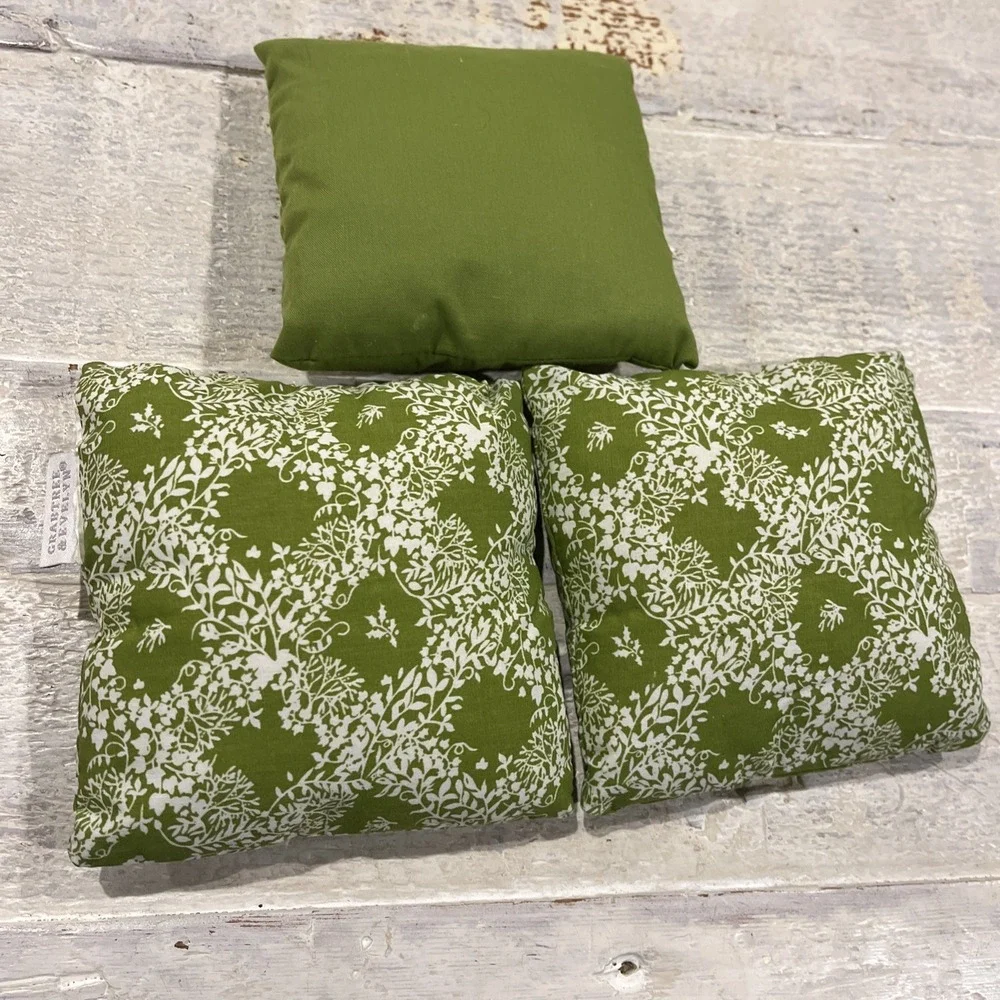 Crabtree Evelyn Summer Hill 3 Pk Scented Sachet Pillows 4.5